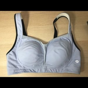 Lululemon Ta Ta Tamer II in lavender